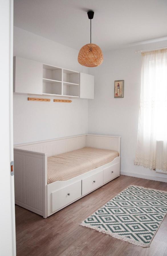 Elis Apartment By Oasis Homes Oradea Exteriör bild