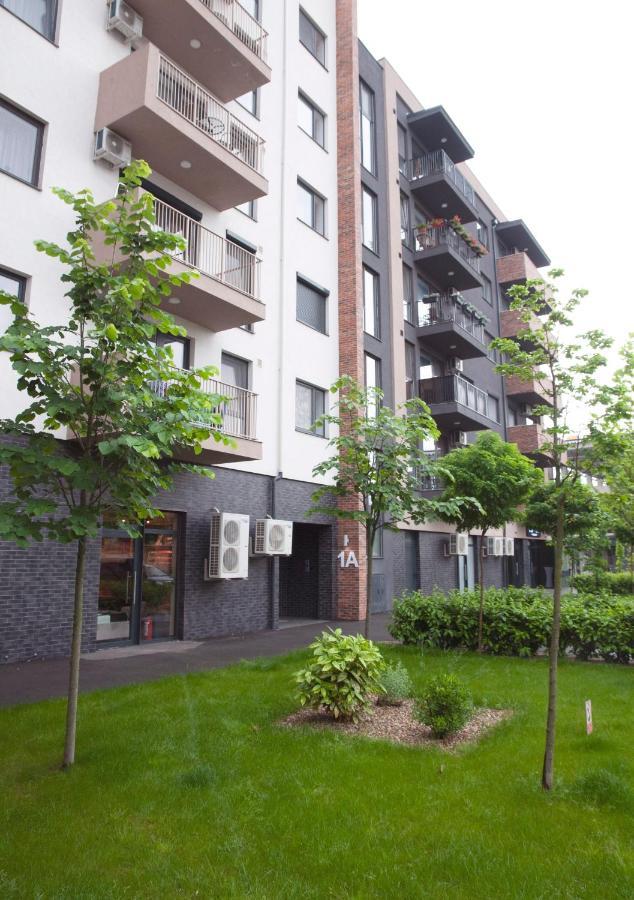 Elis Apartment By Oasis Homes Oradea Exteriör bild